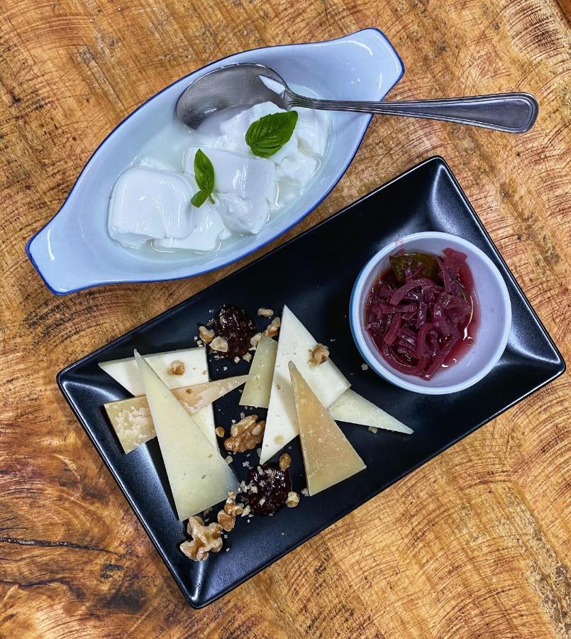 Locanda Tipica Sa Corte 오리에나 외부 사진