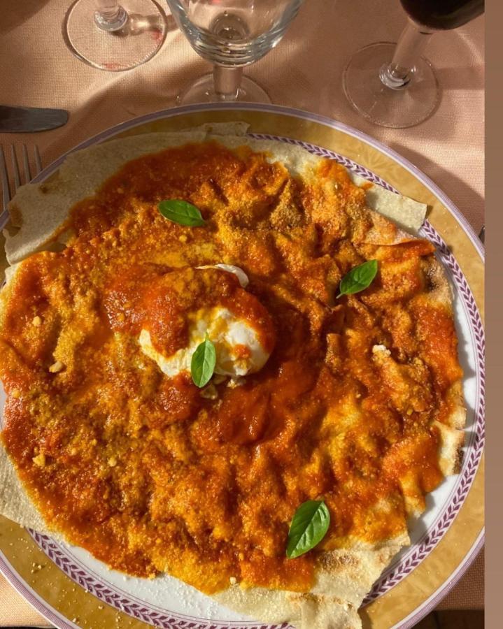 Locanda Tipica Sa Corte 오리에나 외부 사진