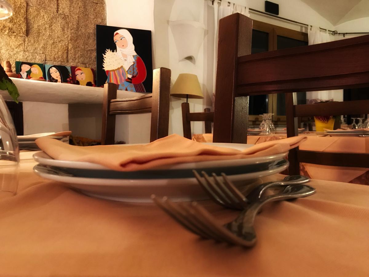 Locanda Tipica Sa Corte 오리에나 외부 사진